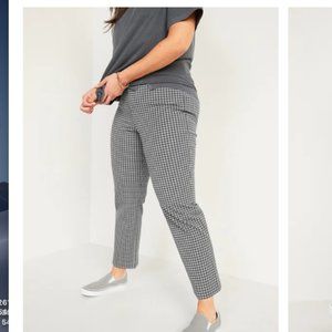 Pixie Straight-Leg Ankle Pants White and Black Houndstooth